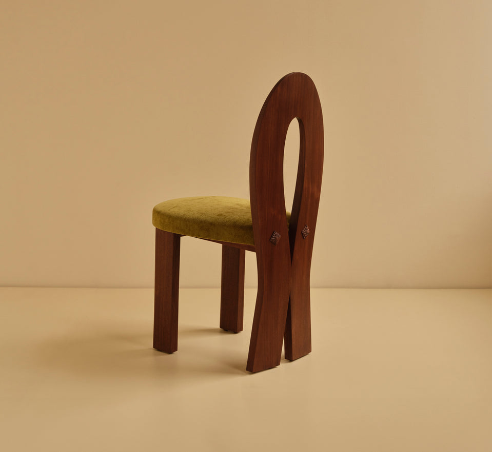 FIN CHAIR