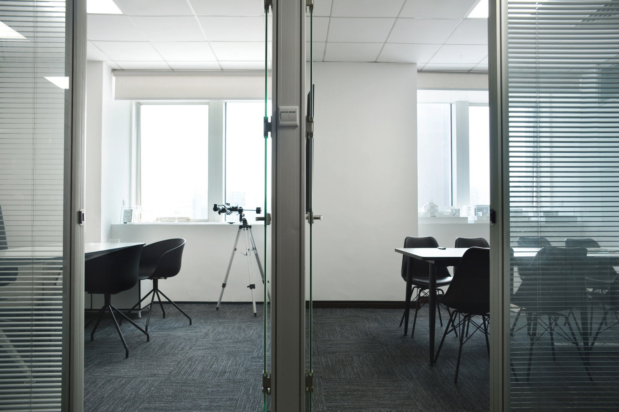 卓美设计办公式/卓美设计