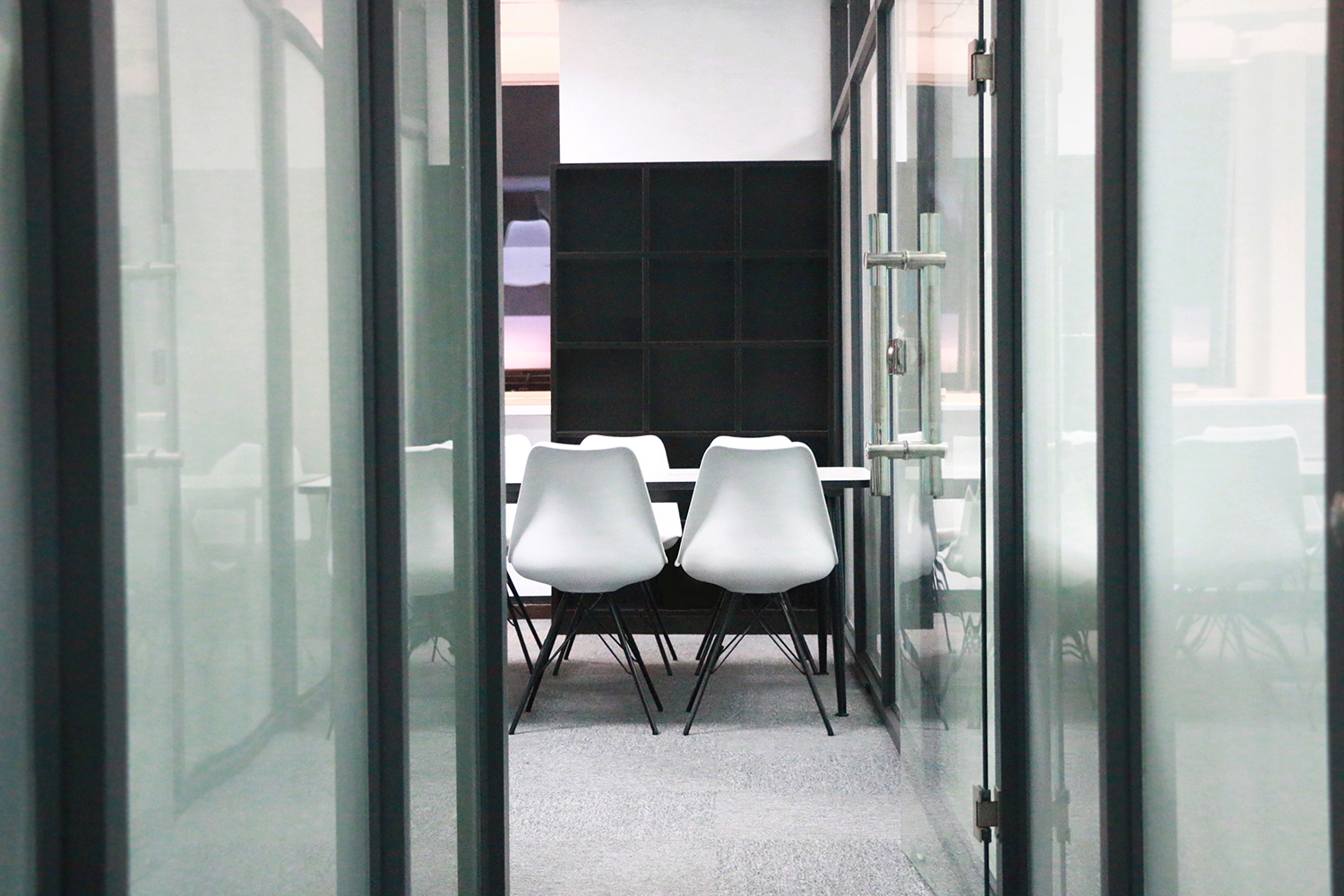 卓美设计办公式/卓美设计