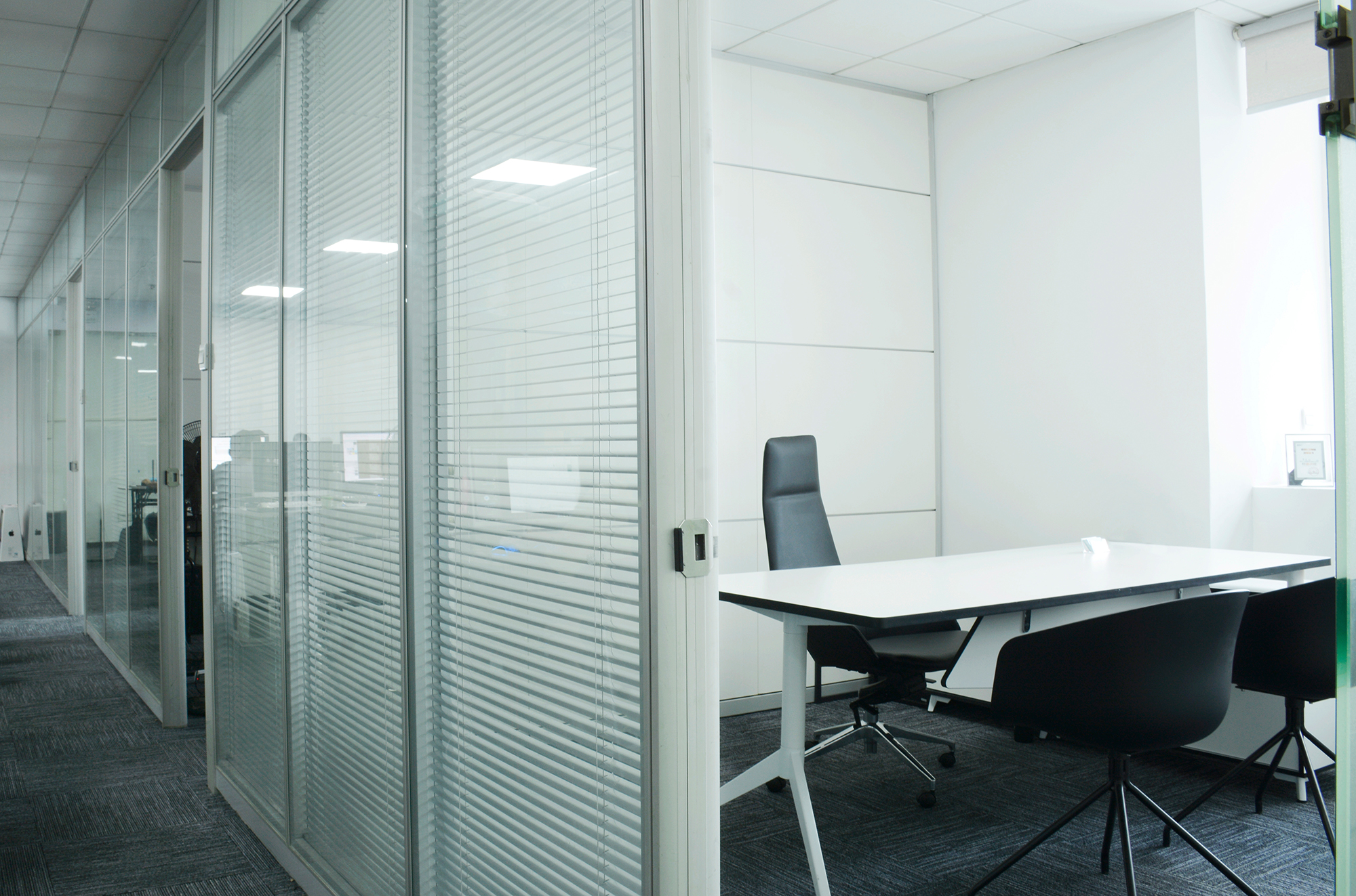 卓美设计办公式/卓美设计